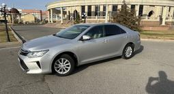 Toyota Camry 2015 года за 9 500 000 тг. в Атырау – фото 4