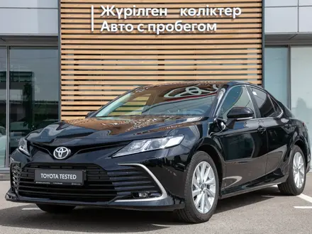 Toyota Camry 2021 года за 12 990 000 тг. в Алматы