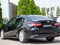 Toyota Camry 2021 года за 12 990 000 тг. в Алматы – фото 3