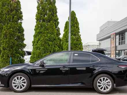 Toyota Camry 2021 года за 12 990 000 тг. в Алматы – фото 4