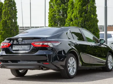Toyota Camry 2021 года за 12 990 000 тг. в Алматы – фото 7