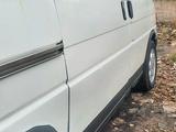 Volkswagen Transporter 1993 годаfor1 900 000 тг. в Петропавловск – фото 2