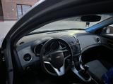 Chevrolet Cruze 2012 года за 4 000 000 тг. в Уральск – фото 2