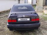 Volkswagen Vento 1995 года за 1 200 000 тг. в Шымкент – фото 5
