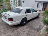 Mercedes-Benz E 280 1993 года за 2 350 000 тг. в Астана – фото 4