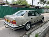 BMW 525 1990 года за 1 200 000 тг. в Алматы – фото 4