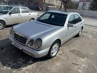 Mercedes-Benz E 320 1998 годаfor4 100 000 тг. в Шымкент