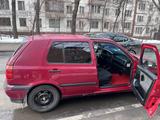 Volkswagen Golf 1995 года за 1 700 000 тг. в Алматы – фото 3