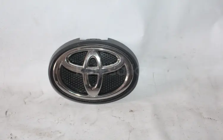 Значок эмблема решетки радиатора Toyota Prado 150 за 10 000 тг. в Караганда