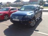 Volkswagen Touareg 2005 года за 3 700 000 тг. в Каргалы – фото 4