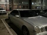 Mercedes-Benz E 200 2000 года за 2 200 000 тг. в Шымкент – фото 2