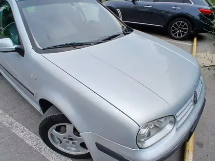 Volkswagen Golf 1999 года за 1 950 000 тг. в Алматы