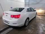 Chevrolet Malibu 2013 года за 4 690 000 тг. в Атырау – фото 4