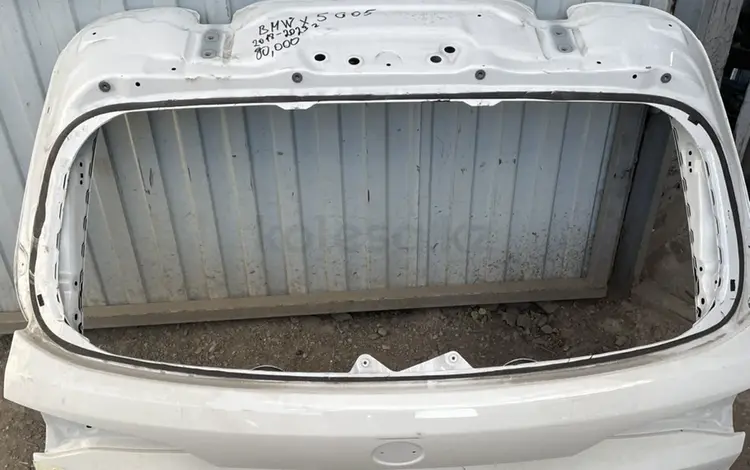 Дверь багажника BMW X5 за 80 000 тг. в Караганда