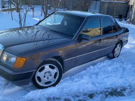 Mercedes-Benz E 200 1992 года за 1 580 000 тг. в Шымкент