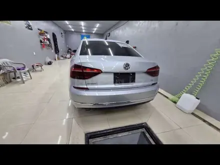 Volkswagen Passat 2019 года за 10 000 000 тг. в Шымкент – фото 4