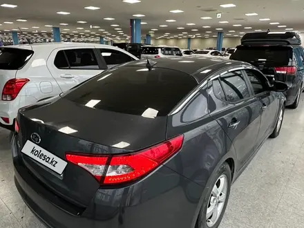 Kia K5 2011 года за 6 400 000 тг. в Алматы – фото 16