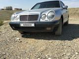 Mercedes-Benz E 320 1995 годаүшін2 500 000 тг. в Жезказган