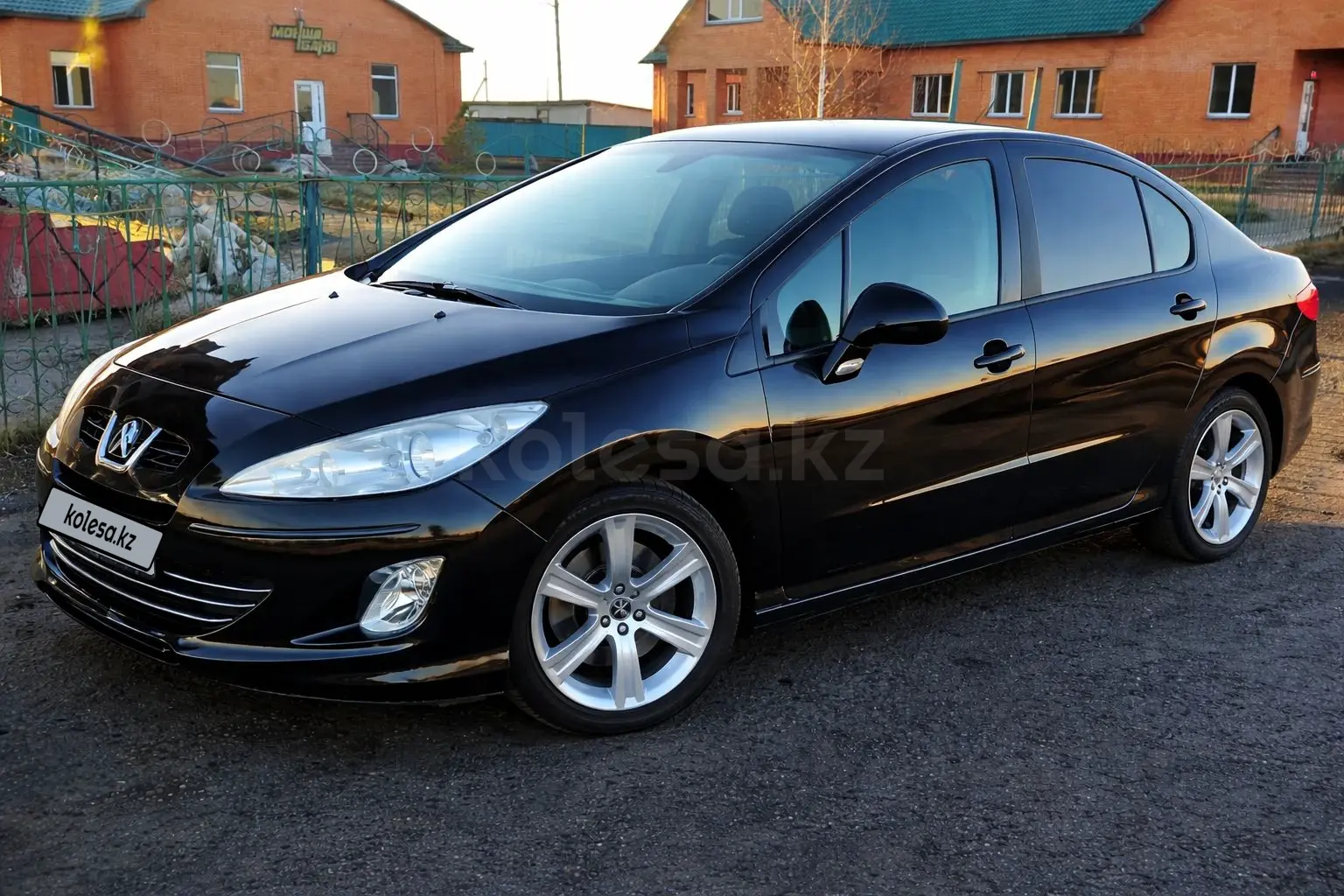 Peugeot 408, 2012