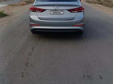 Hyundai Elantra 2017 года за 4 300 000 тг. в Атырау – фото 6