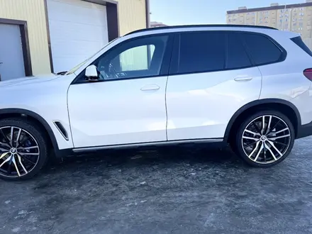 BMW X5 2019 года за 35 000 000 тг. в Астана – фото 4