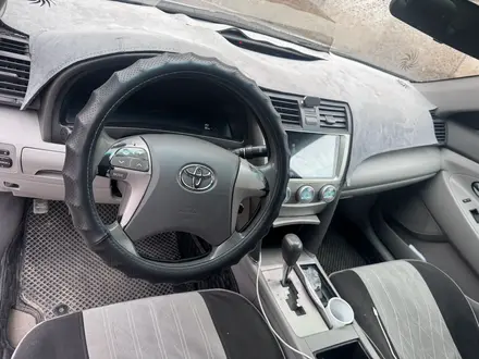 Toyota Camry 2006 года за 4 500 000 тг. в Актобе – фото 6