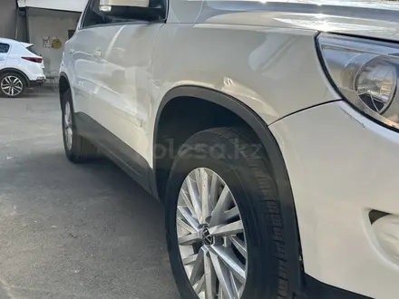 Volkswagen Tiguan 2010 года за 5 200 000 тг. в Алматы – фото 4
