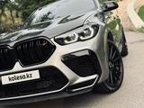 BMW X6 M 2023 года за 63 000 000 тг. в Алматы – фото 2