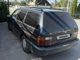 Volkswagen Passat 1993 года за 1 350 000 тг. в Алматы – фото 2
