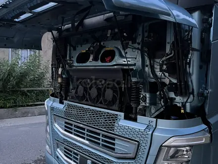 Volvo  FH 2018 года за 42 000 000 тг. в Шымкент – фото 3