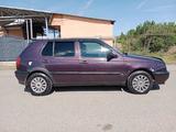 Volkswagen Golf 1993 года за 917 000 тг. в Тараз – фото 2