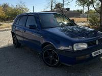 Volkswagen Golf 1996 годаүшін1 400 000 тг. в Тараз