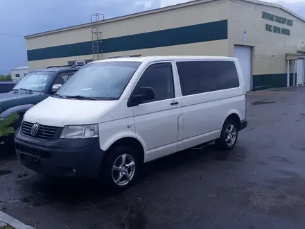 Volkswagen Caravelle 2008 года за 10 000 000 тг. в Астана – фото 2