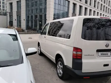 Volkswagen Caravelle 2008 года за 10 000 000 тг. в Астана – фото 7