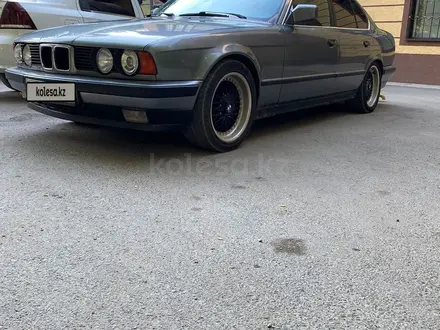 BMW 525 1991 года за 2 800 000 тг. в Тараз – фото 2