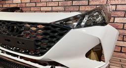 Решетка радиатора верхняя Accent/Solaris 20-н.в. за 20 000 тг. в Астана – фото 5