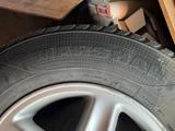 Зимние шины с дисками Lexus rx300 за 280 000 тг. в Алматы – фото 4