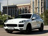 Porsche Cayenne 2015 года за 20 000 000 тг. в Астана