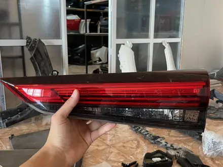 Задниe фонари комплект Toyota Grand Highlander за 10 000 тг. в Шымкент – фото 6