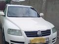 Volkswagen Touareg 2004 года за 4 700 000 тг. в Шымкент