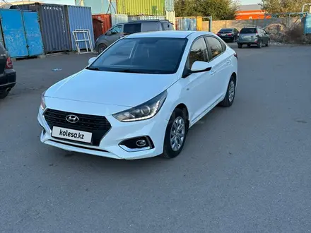 Hyundai Accent 2019 года за 7 000 000 тг. в Астана