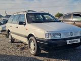 Volkswagen Passat 1993 года за 1 500 000 тг. в Шымкент – фото 4