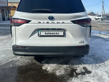 Toyota Sienna 2022 года за 26 500 000 тг. в Астана – фото 3