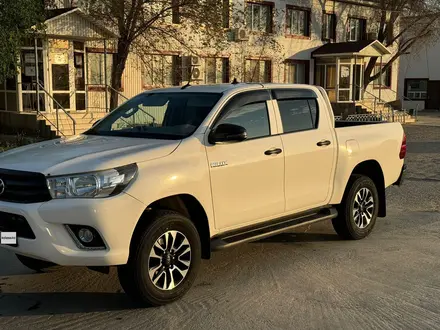 Toyota Hilux 2018 года за 14 000 000 тг. в Атырау – фото 3