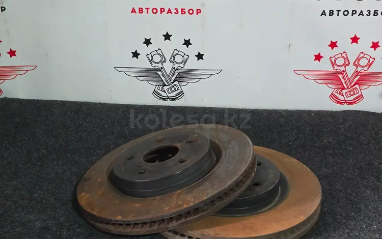Тормозные диски камри 70 за 80 000 тг. в Астана