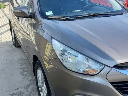 Hyundai Tucson 2011 года за 8 000 000 тг. в Атырау – фото 2