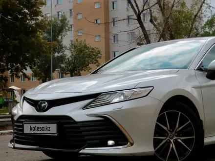 Toyota Camry 2021 года за 15 900 000 тг. в Астана – фото 4