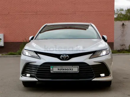 Toyota Camry 2021 года за 15 900 000 тг. в Астана – фото 9