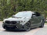 BMW M5 2024 года за 94 800 000 тг. в Алматы – фото 2