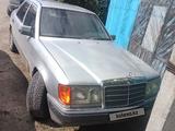 Mercedes-Benz E 260 1990 годаүшін1 500 000 тг. в Семей